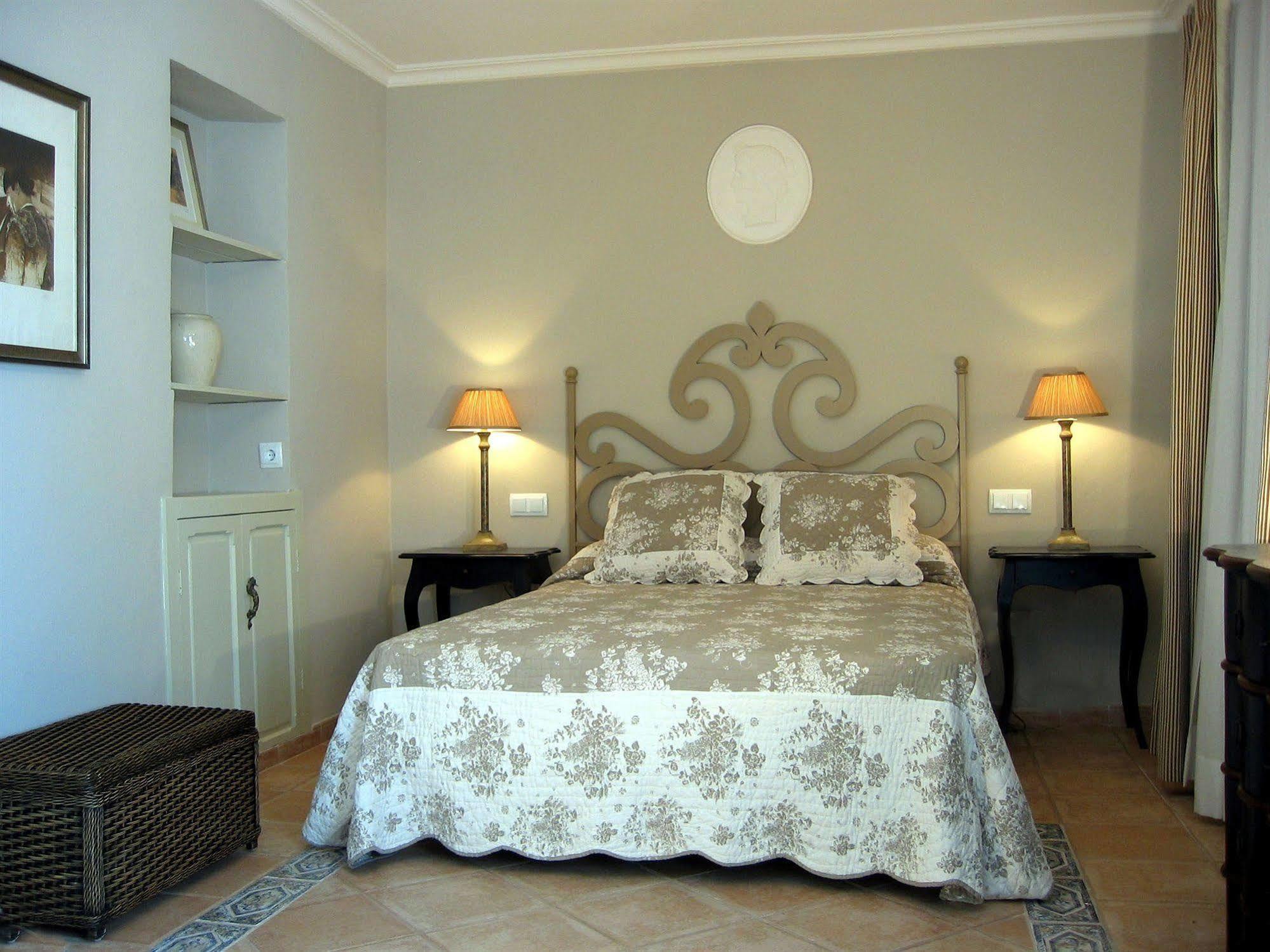 La Venteta Bed & Breakfast Aigues Exterior photo