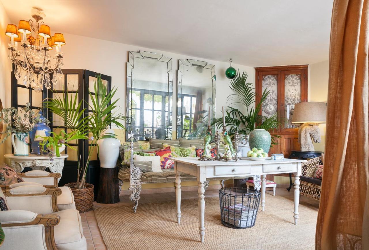 La Venteta Bed & Breakfast Aigues Exterior photo